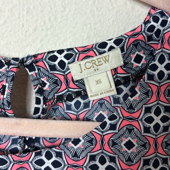 J. Crew Pink and Navy Diamond Pattern Blouse - Size XS - Picture 3 of 9